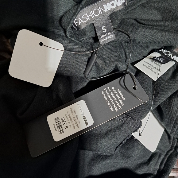 #068 Fashion Nova New York Graphic Ombre Long Sleeve Top & Legging - Picture 8 of 8